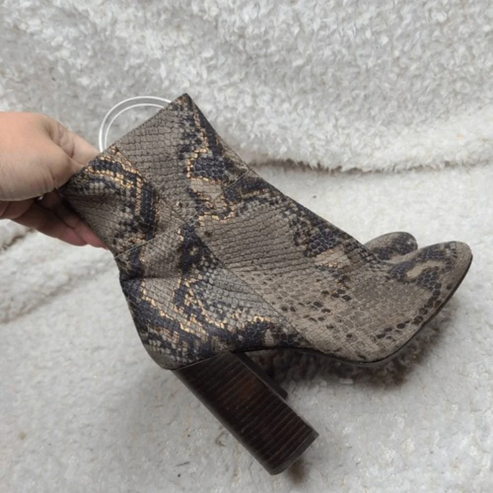 Free People‎ Nolita Snakeskin Ankle Boots sz 38